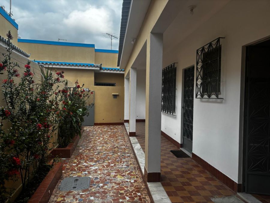 Casa - Aluguel - Padre Miguel - Rio de Janeiro - RJ